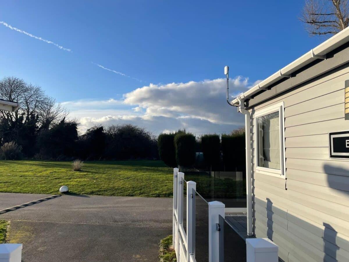 42 Woodland Walk Pevensey Bay Holiday Park Sleeps 6 Eksteriør billede