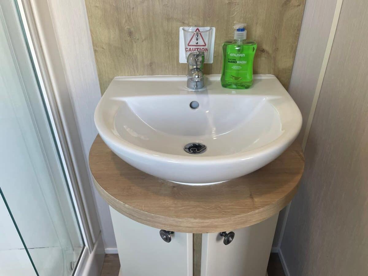 42 Woodland Walk Pevensey Bay Holiday Park Sleeps 6 Eksteriør billede