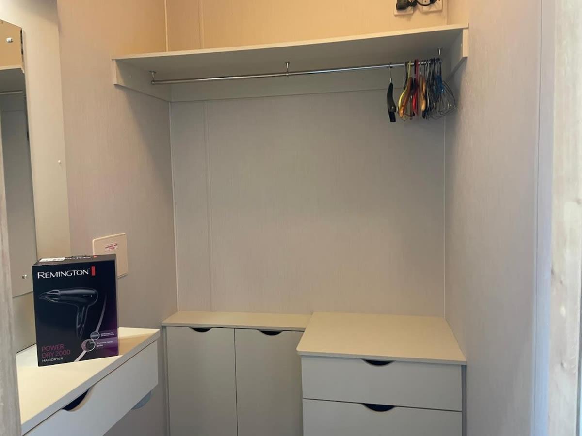 42 Woodland Walk Pevensey Bay Holiday Park Sleeps 6 Eksteriør billede